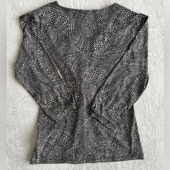 APT.9 black white stretch v-neck shirt blouse size SP - Picture 2 of 9